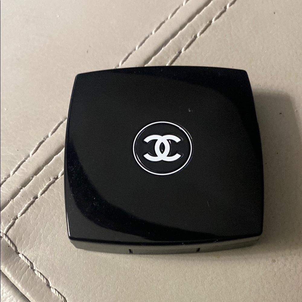 Chanel Ombres Contrasted Duo Berry Rose